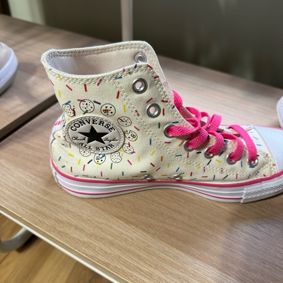 Converse Women's Sneakers - White with Pink Laces milk bar - Picture 5 of 8